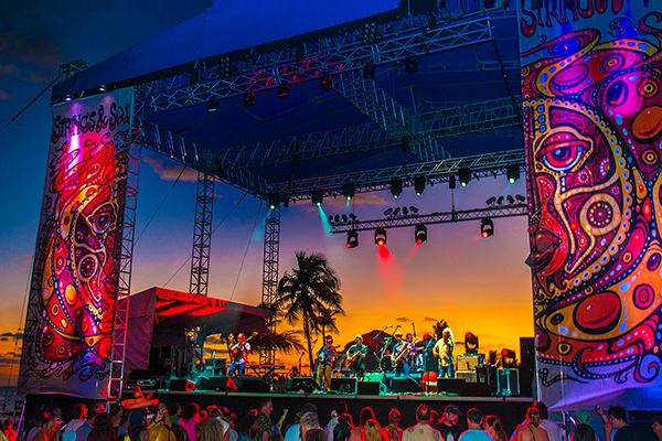 �ݳ����������ߺ�̲